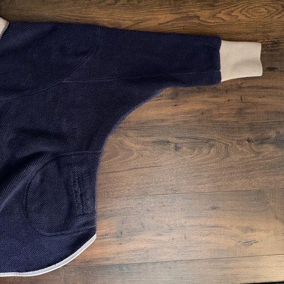 Reversible oversized pullover - Picture 3 of 8